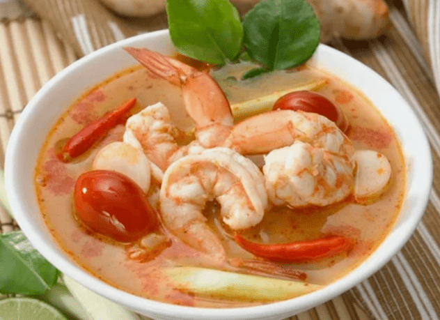 Σούπα tom yam με γαρίδες